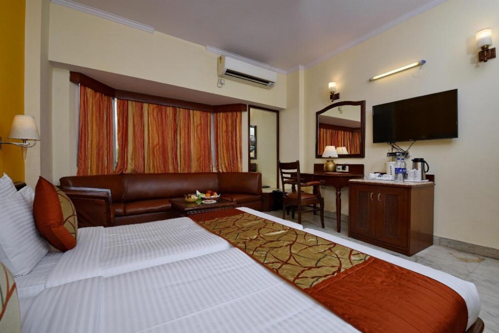 Room image 4